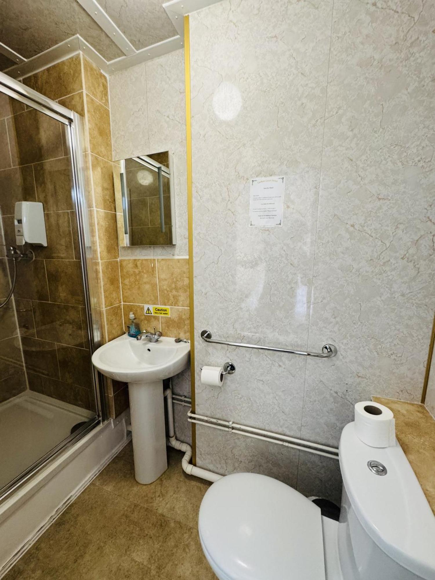 Carlton Court Hotel Eastbourne Room photo